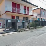Santa Rita Roomy Apartments